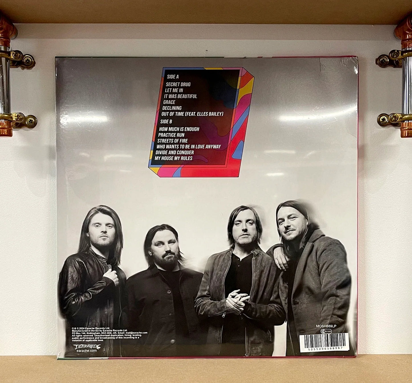 Scarlet Rebels – Where The Colours Meet