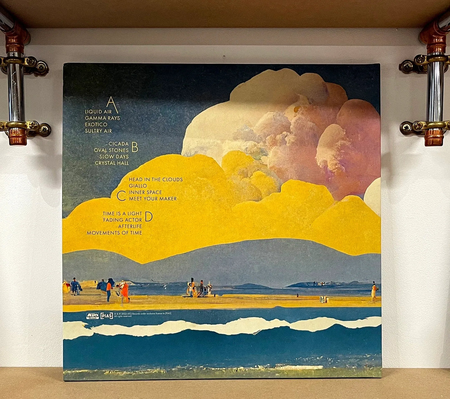 Temples – Exotico