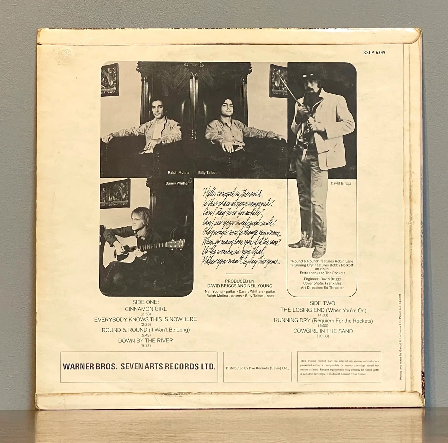 Neil Young With Crazy Horse – Everybody Knows This Is Nowhere