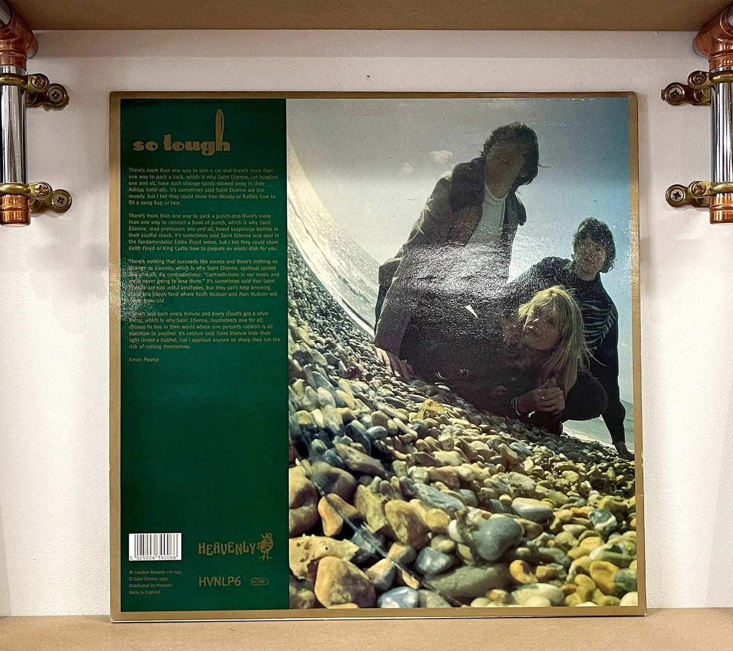 Saint Etienne – So Tough