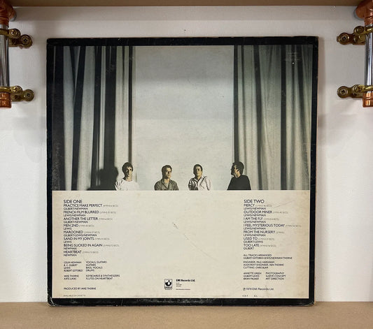 Wire – Chairs Missing