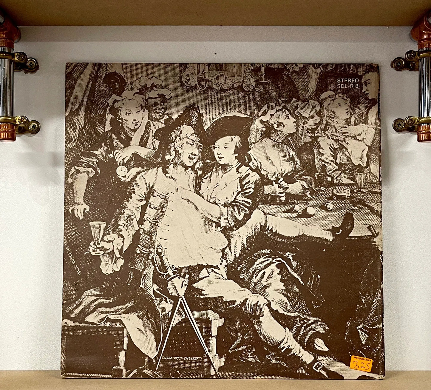 Caravan – Waterloo Lily