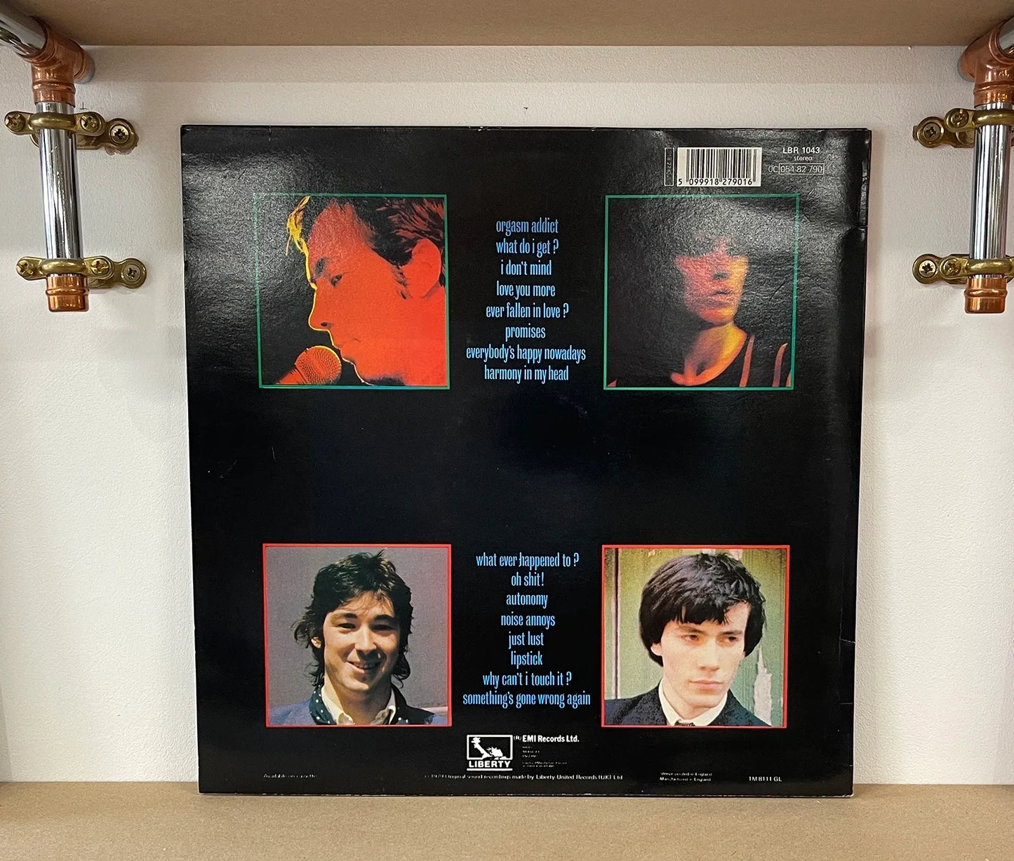 Buzzcocks – Singles Going Steady