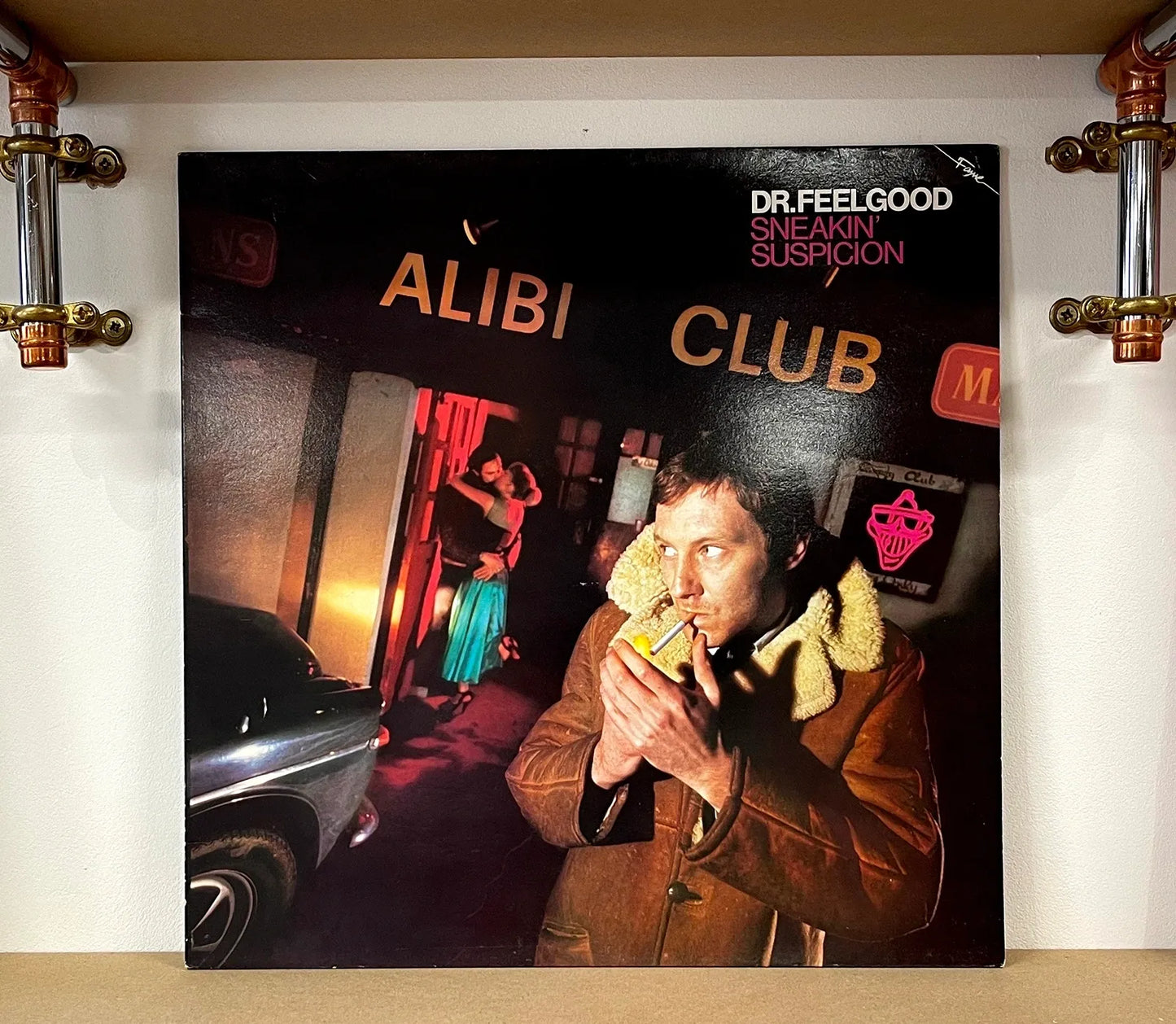 Dr. Feelgood – Sneakin' Suspicion