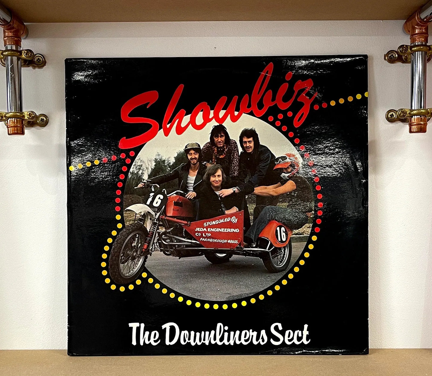 The Downliners Sect – Showbiz