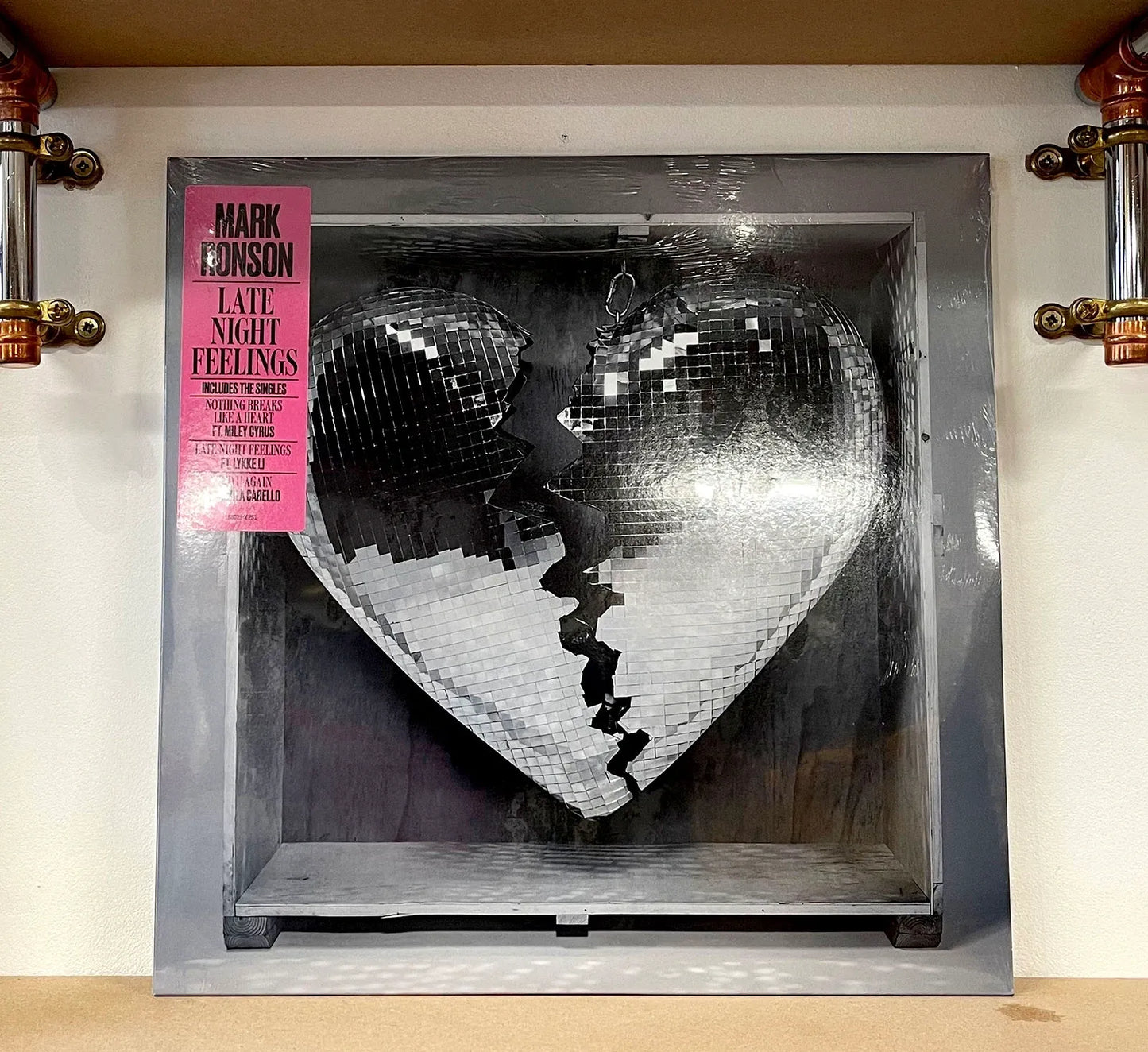 Mark Ronson – Late Night Feelings
