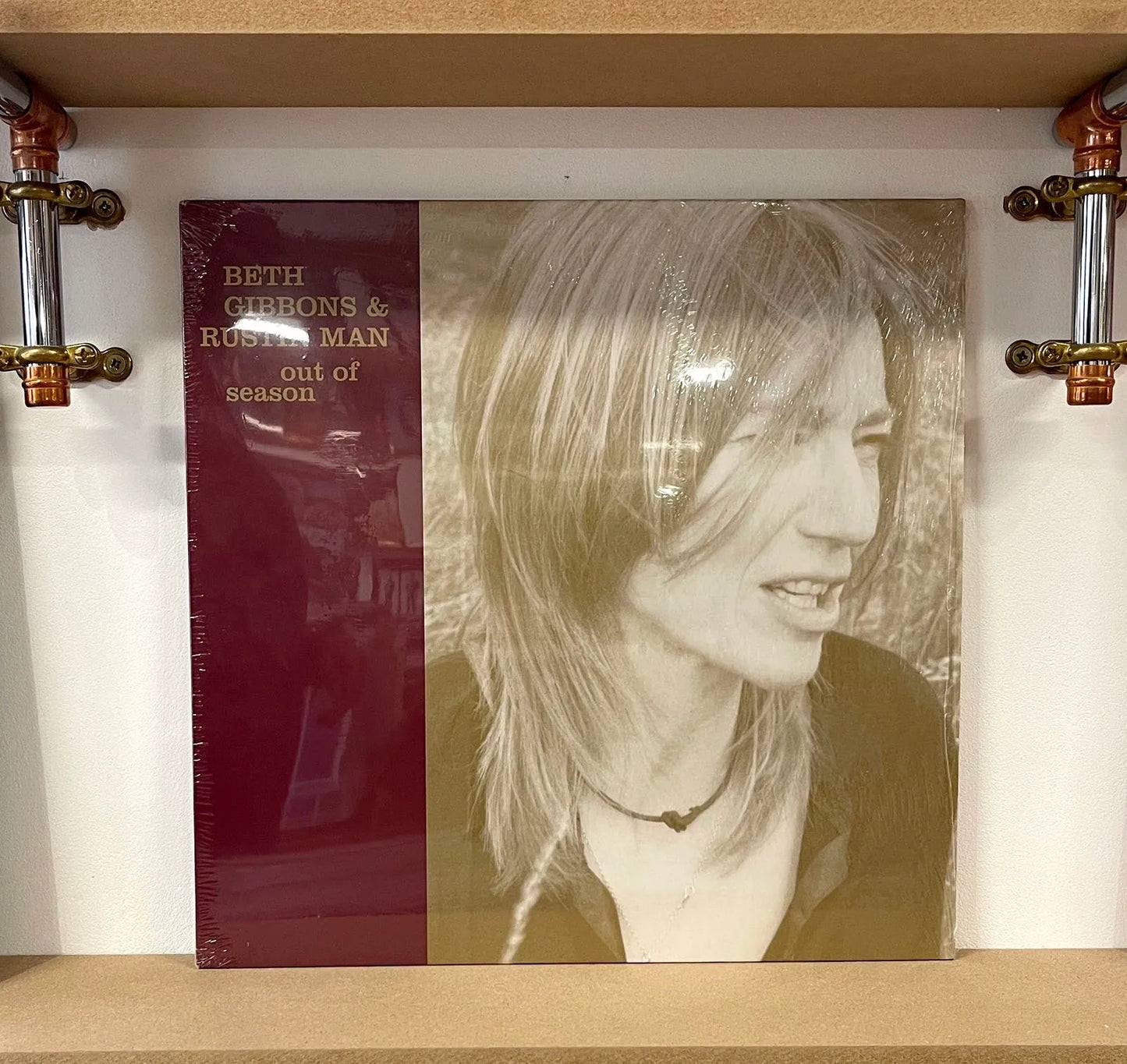 Beth Gibbons & Rustin Man – Out Of Season
