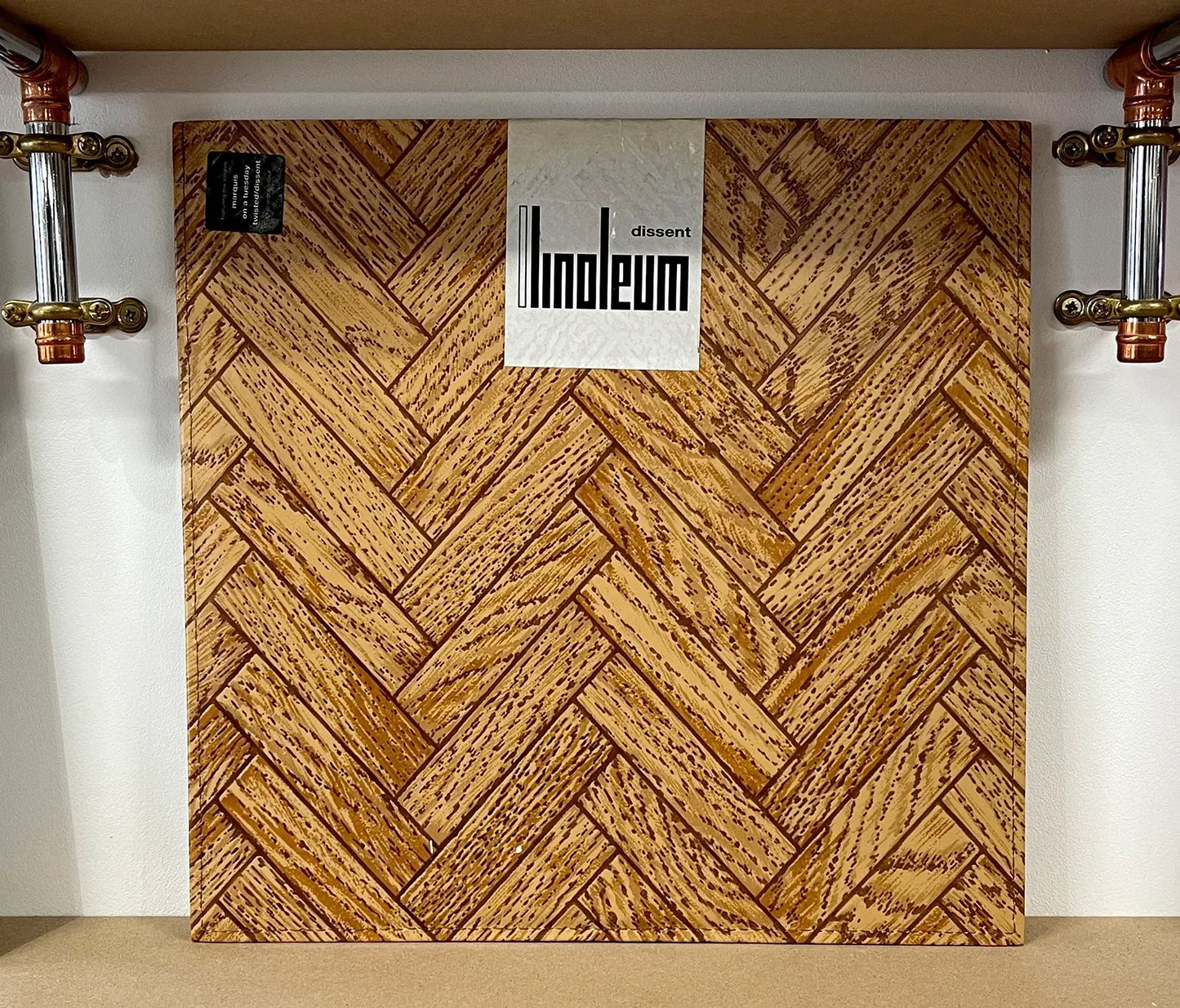 Linoleum – Dissent