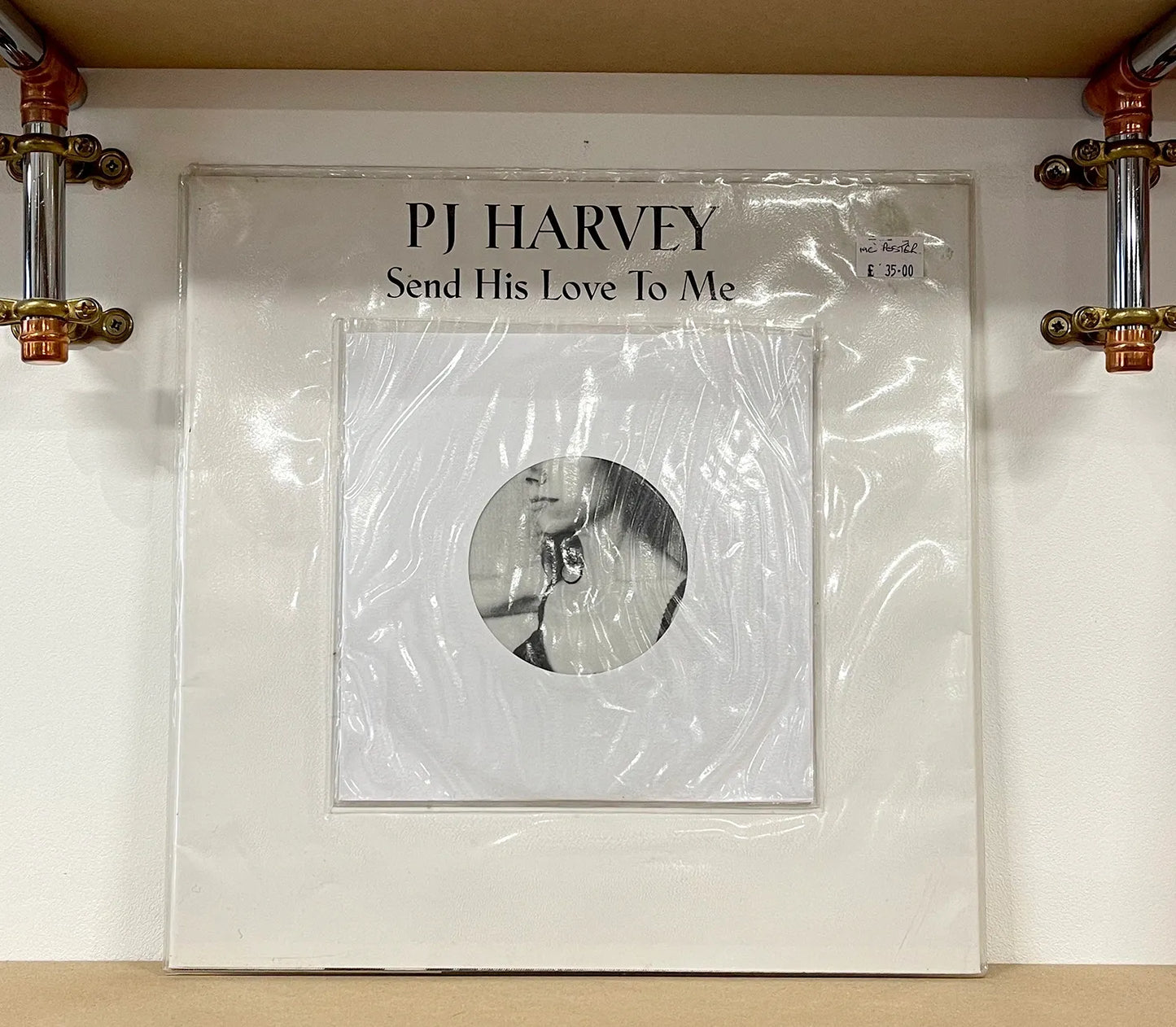 PJ Harvey – Send His Love To Me