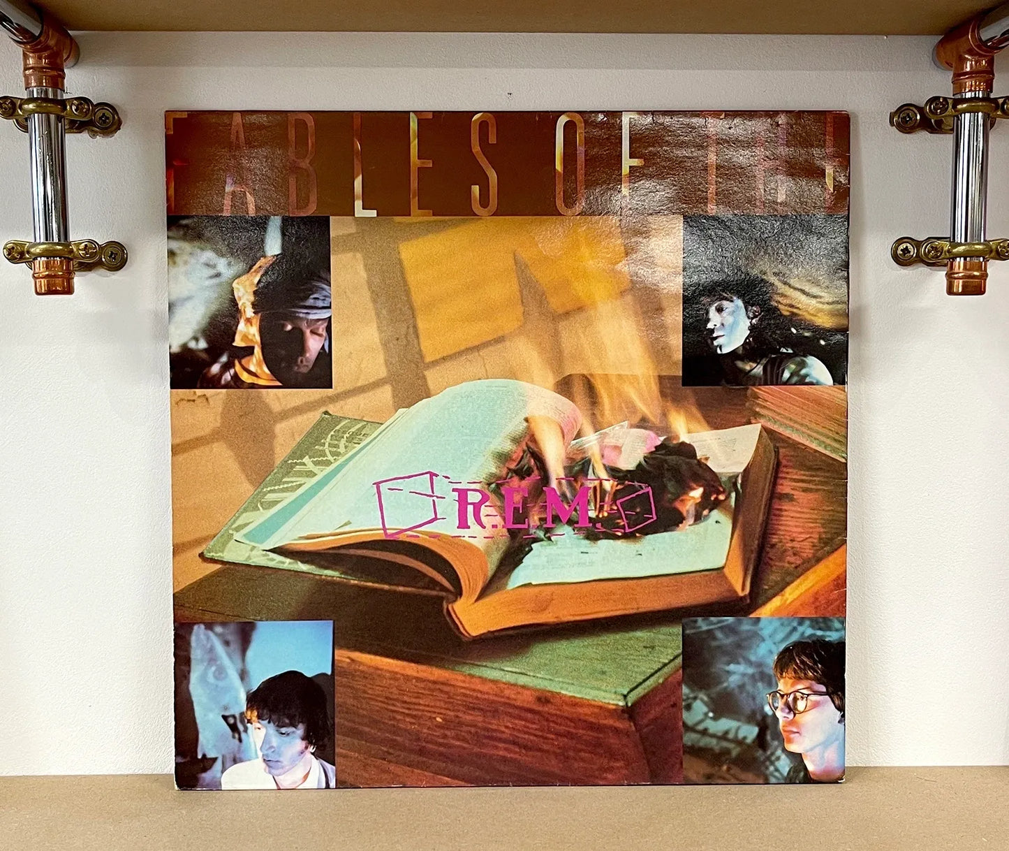 R.E.M. – Fables Of The Reconstruction / Reconstruction Of The Fables