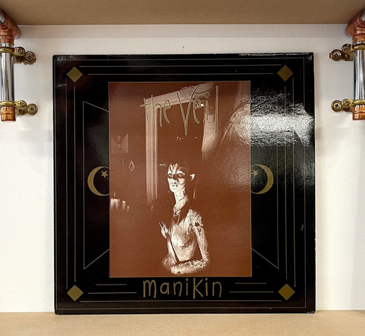 The Veil – Manikin
