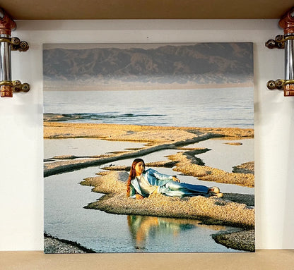 Weyes Blood – Front Row Seat To Earth