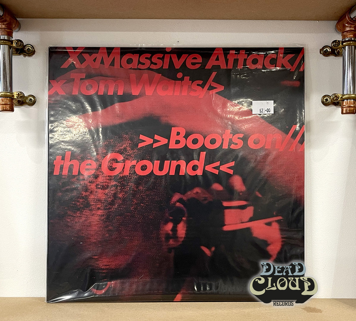 Massive Attack  /  Tom Waits - Boots on the Ground