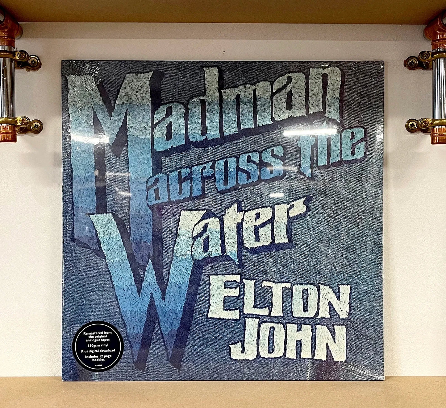 Elton John – Madman Across The Water
