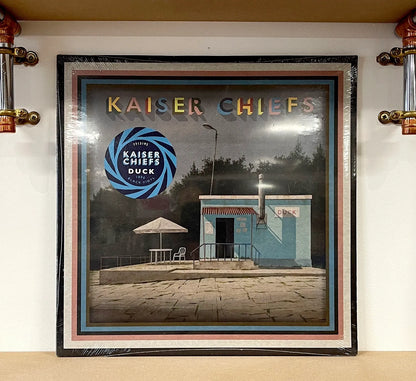 Kaiser Chiefs – Duck