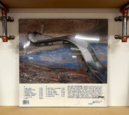 Sauna Youth – Distractions