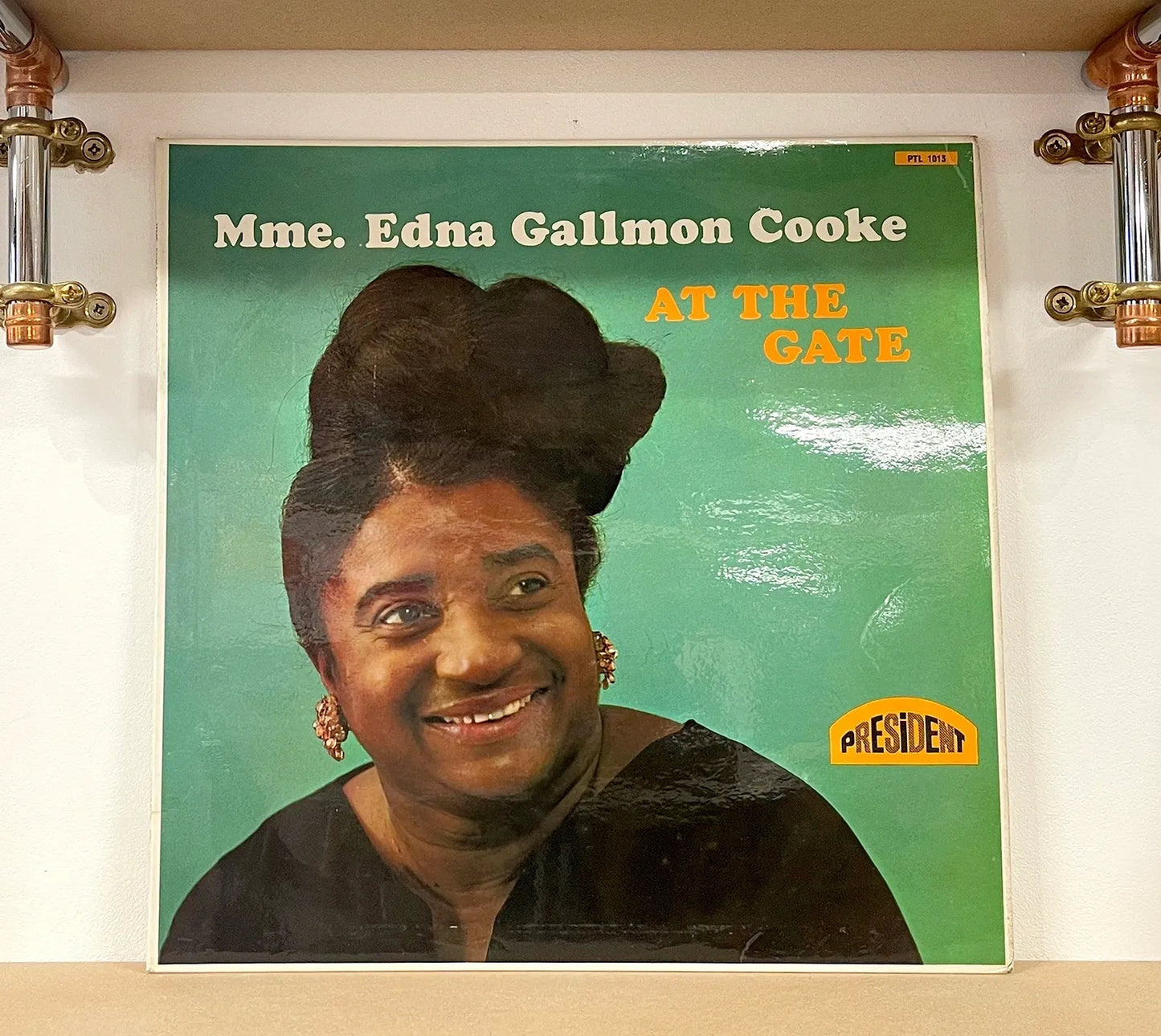 Mme. Edna Gallmon Cooke – At The Gate