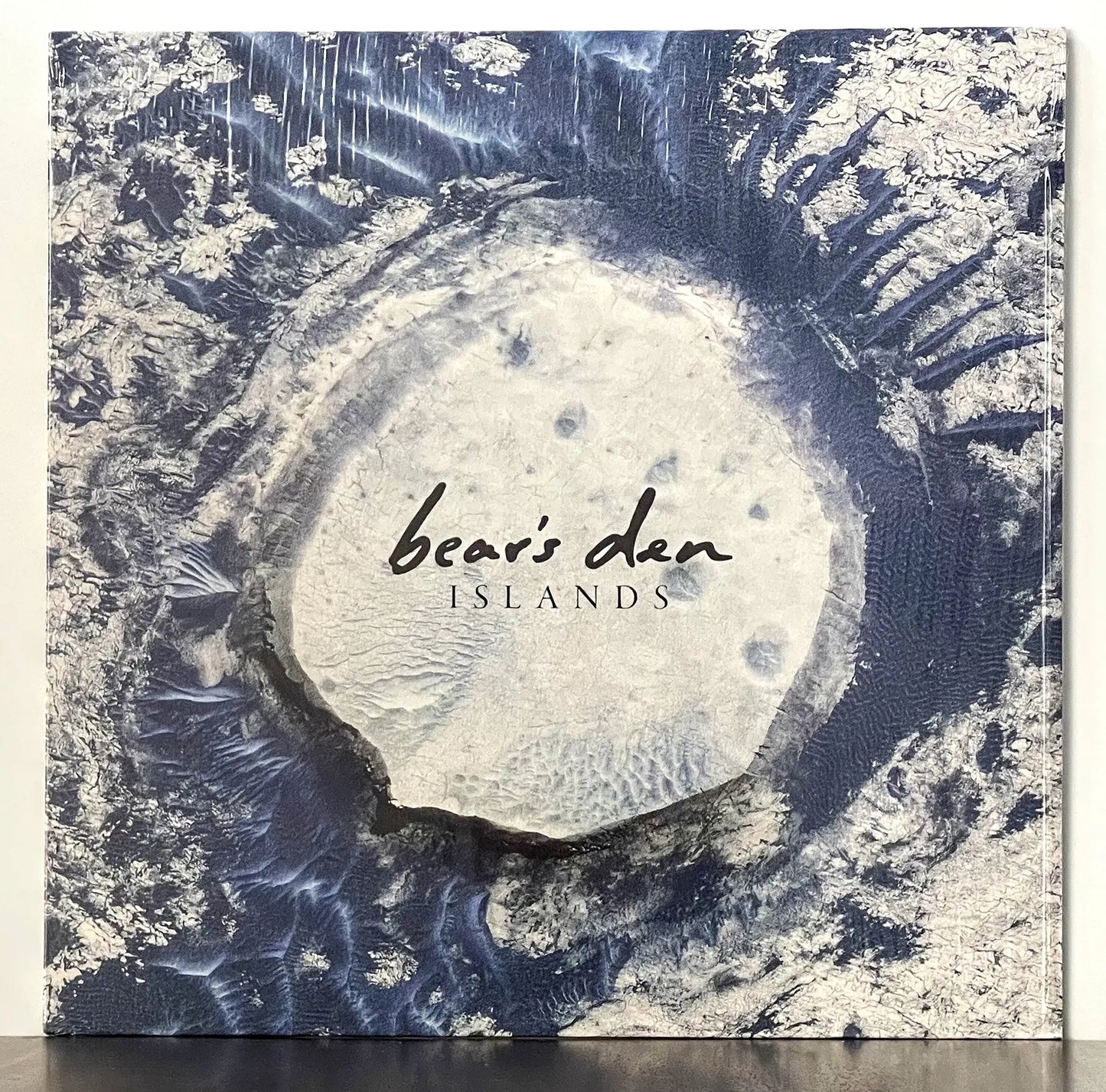 Bear's Den – Islands