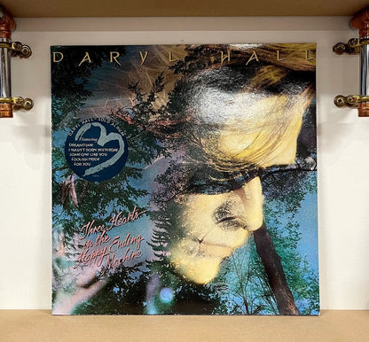 Daryl Hall – Three Hearts In The Happy Ending Machine