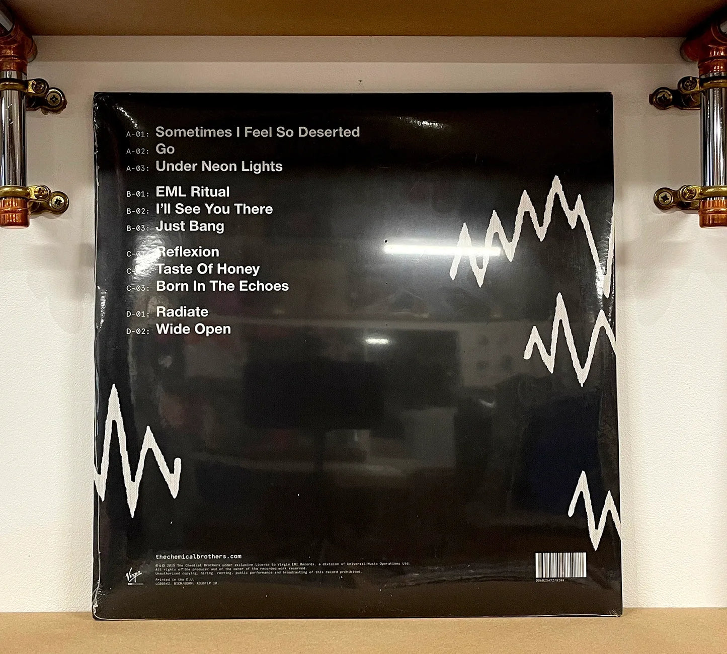 The Chemical Brothers – Born In The Echoes