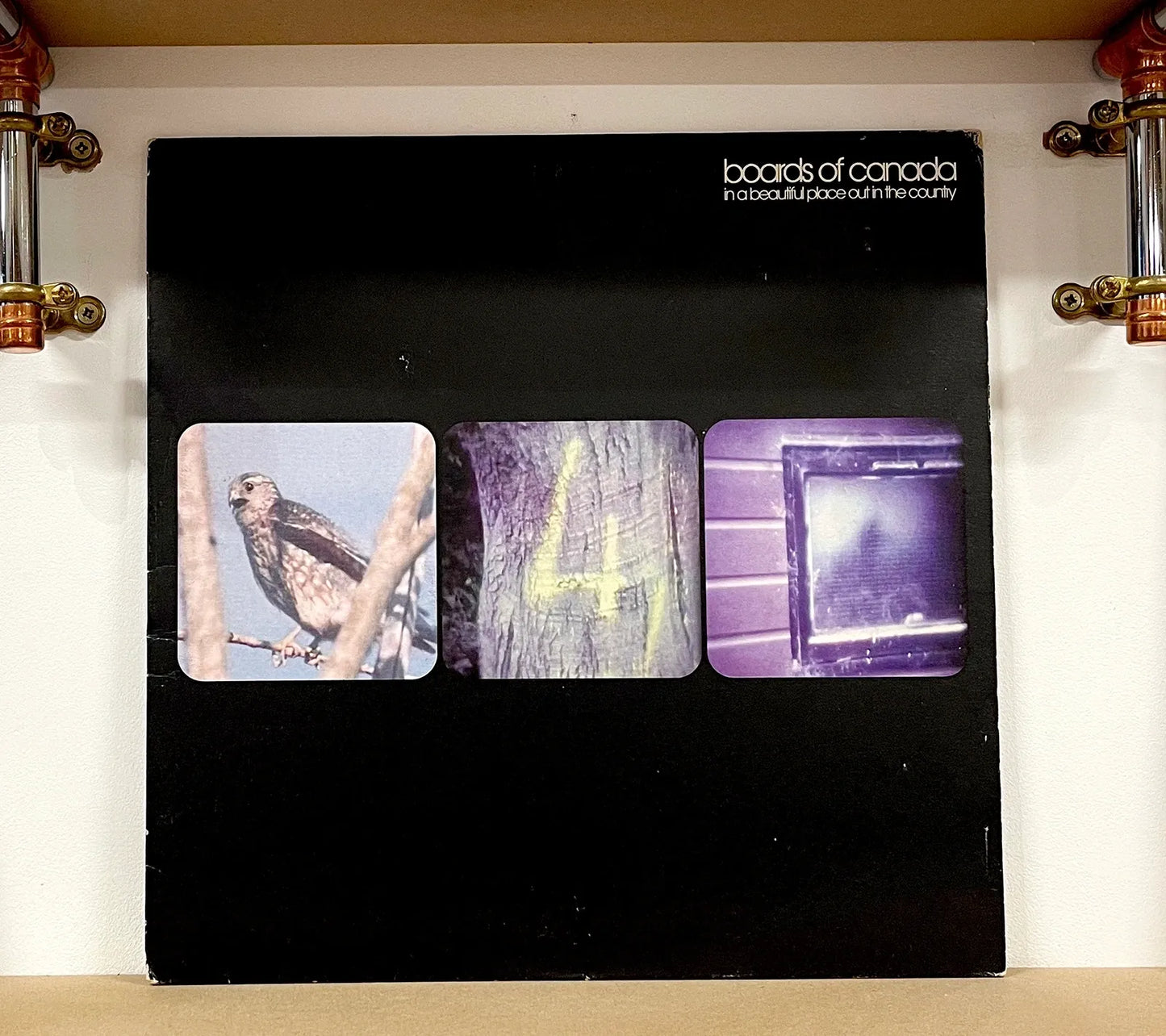 Boards Of Canada – In A Beautiful Place Out In The Country