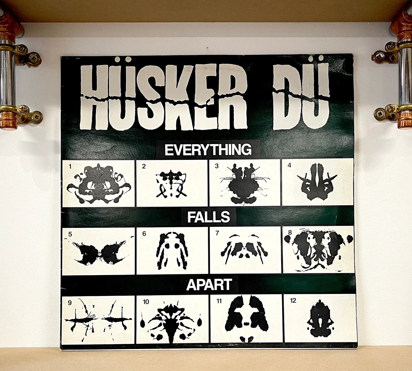 Hüsker Dü – Everything Falls Apart