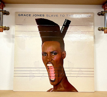 Grace Jones – Slave To The Rhythm