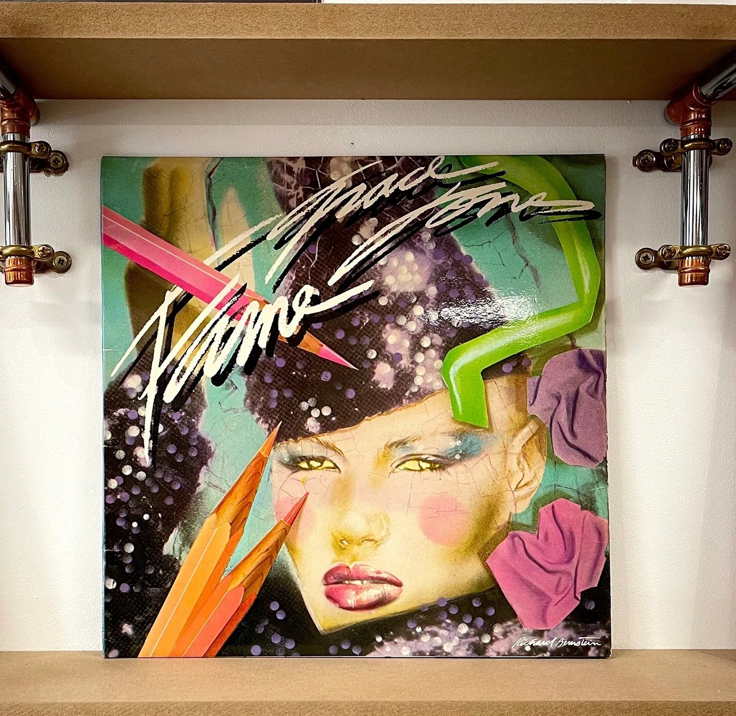 Grace Jones – Fame