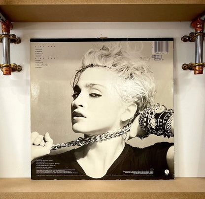 Madonna – Madonna