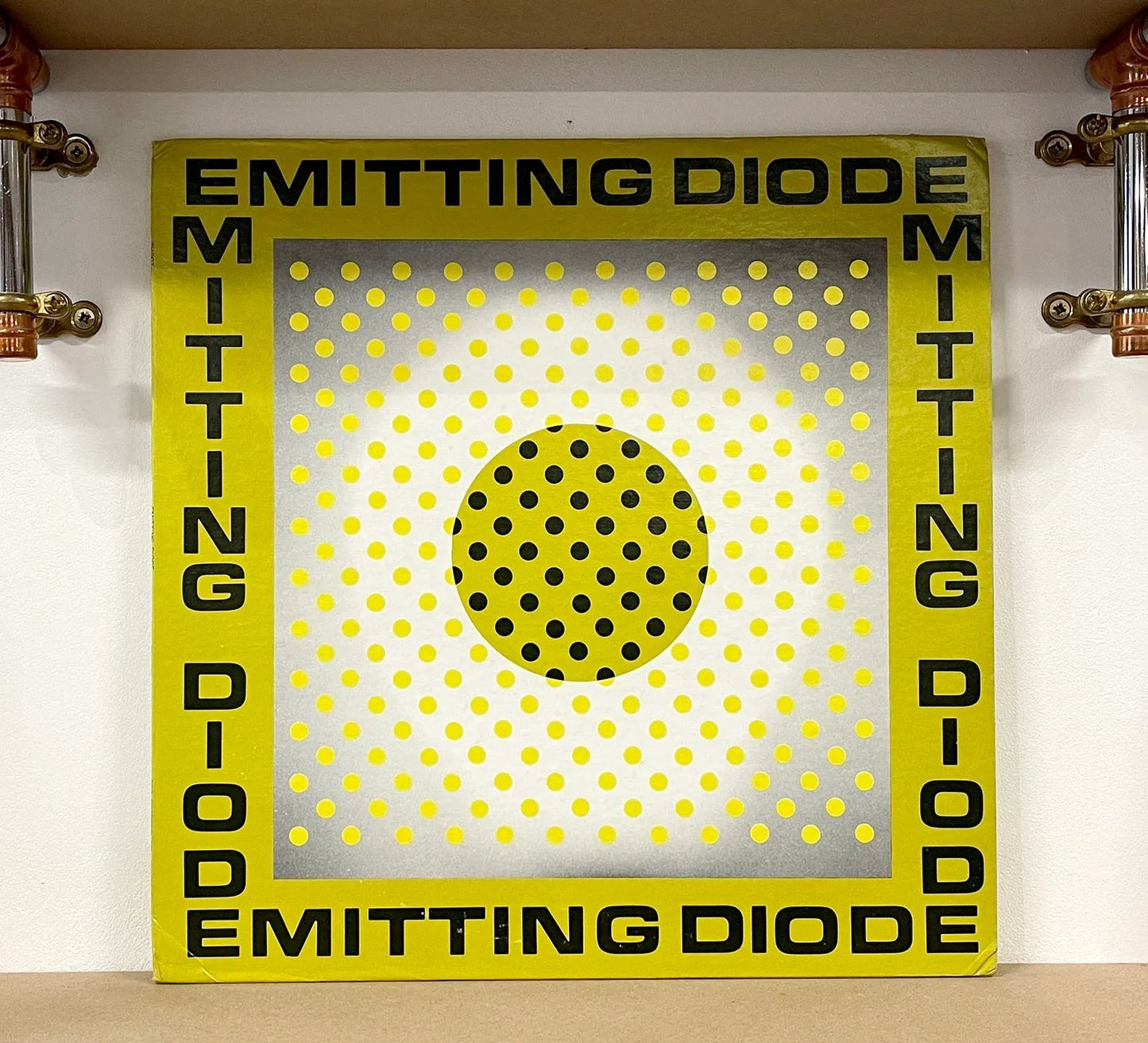 Talking Heads – Emitting Diode
