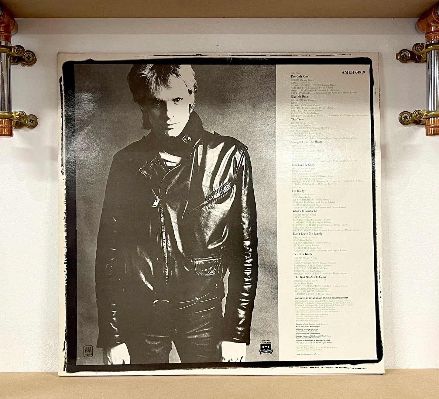 Bryan Adams – Cuts Like A Knife