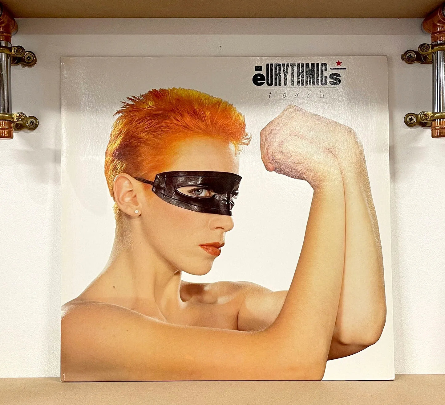 Eurythmics – Touch