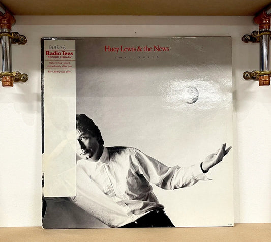 Huey Lewis & The News – Small World
