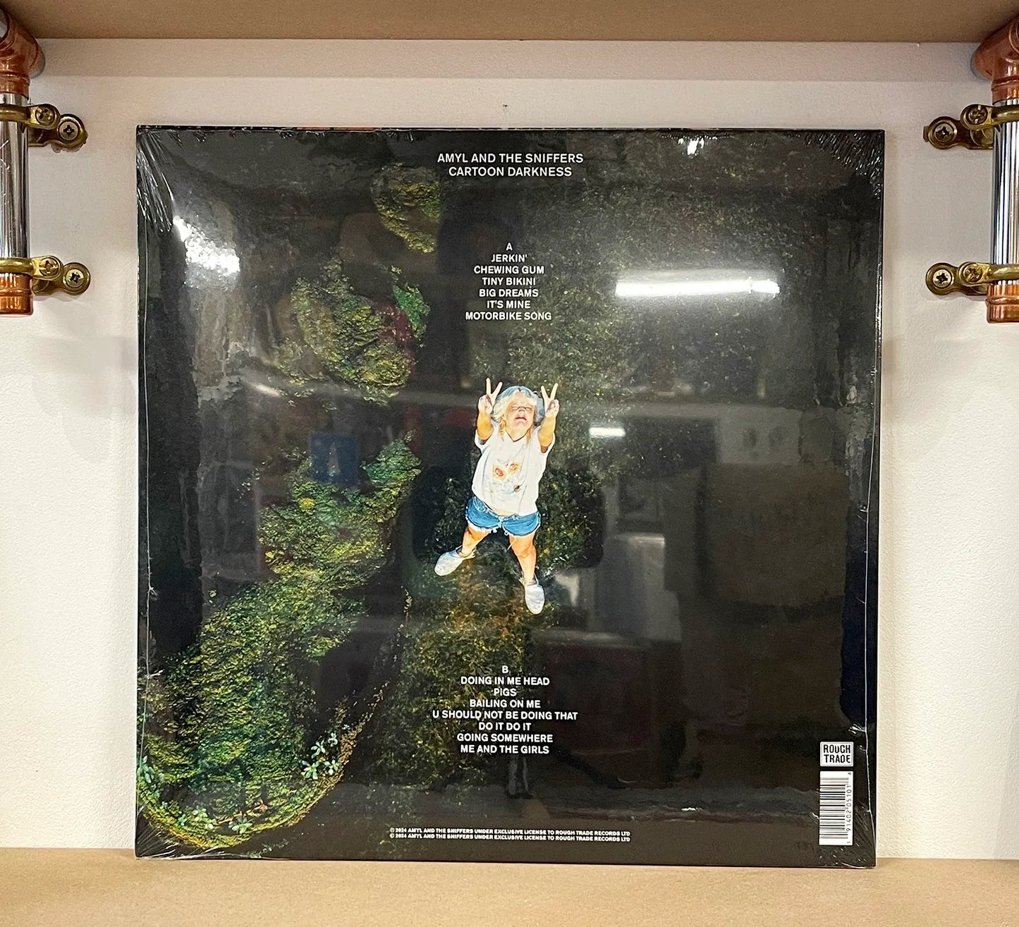 Amyl and The Sniffers – Cartoon Darkness