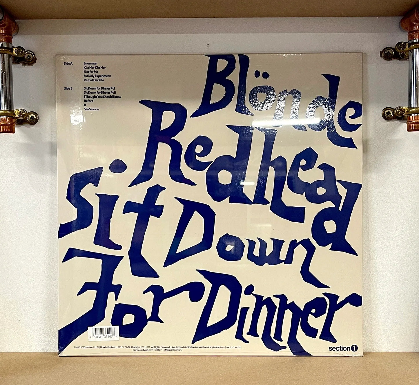 Blonde Redhead – Sit Down For Dinner