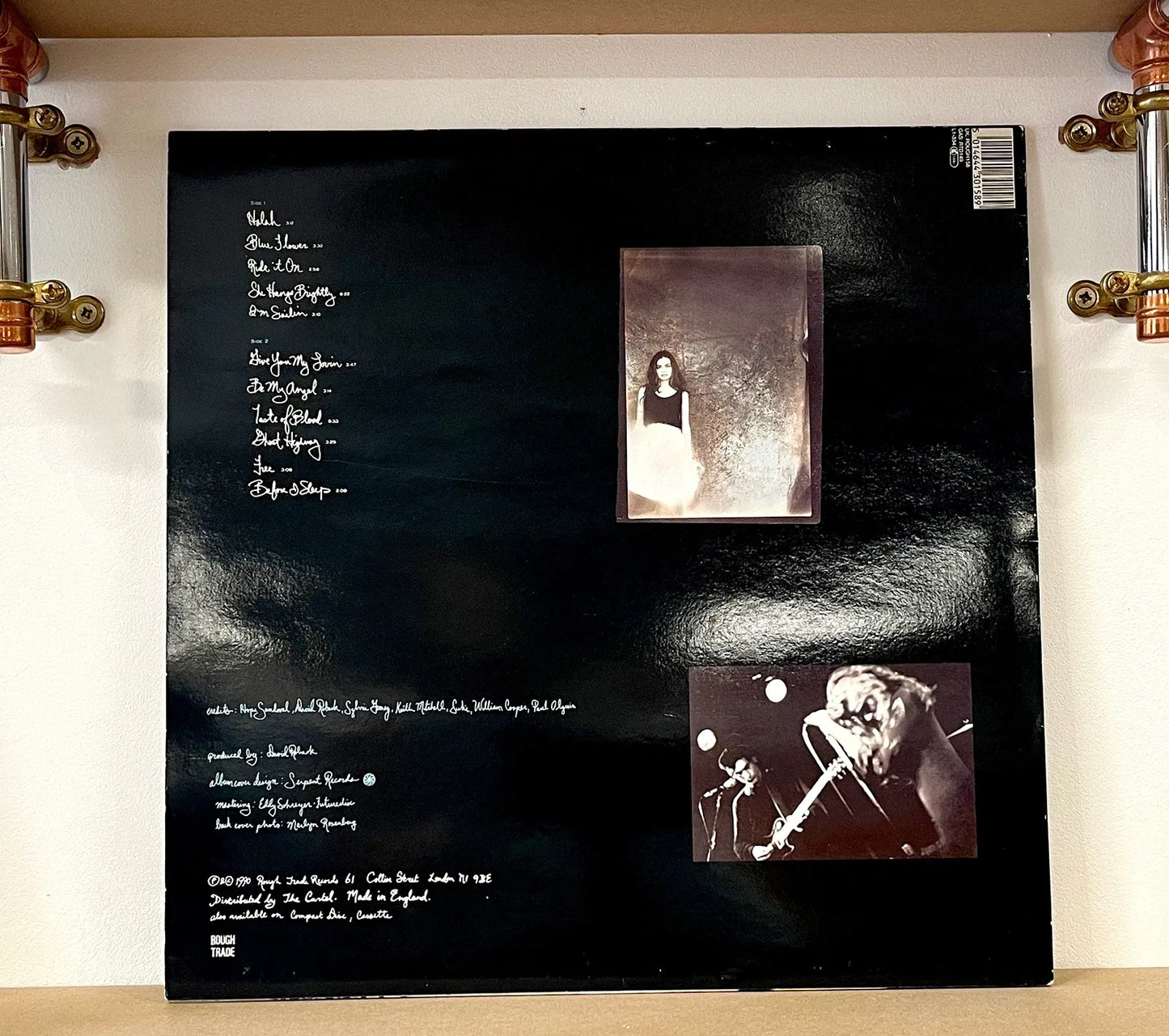 Mazzy Star – She Hangs Brightly
