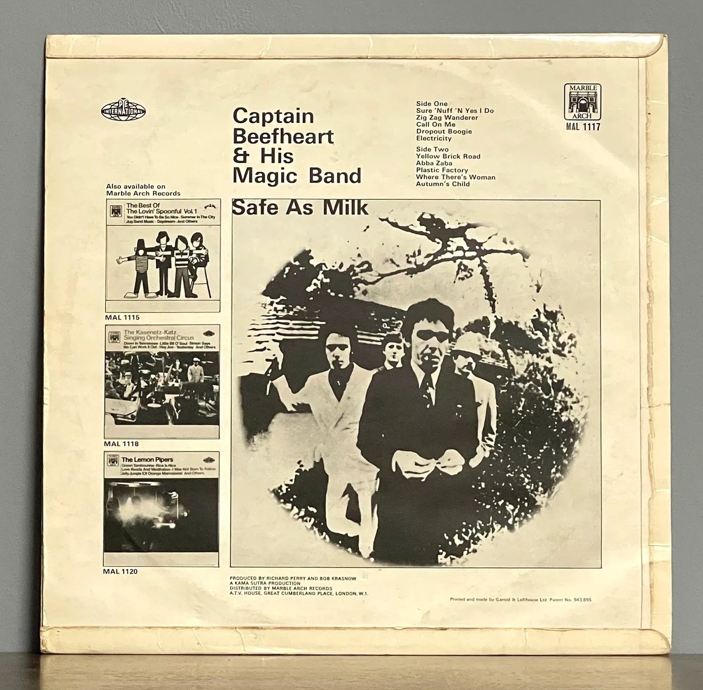 Captain Beefheart And His Magic Band – Safe As Milk