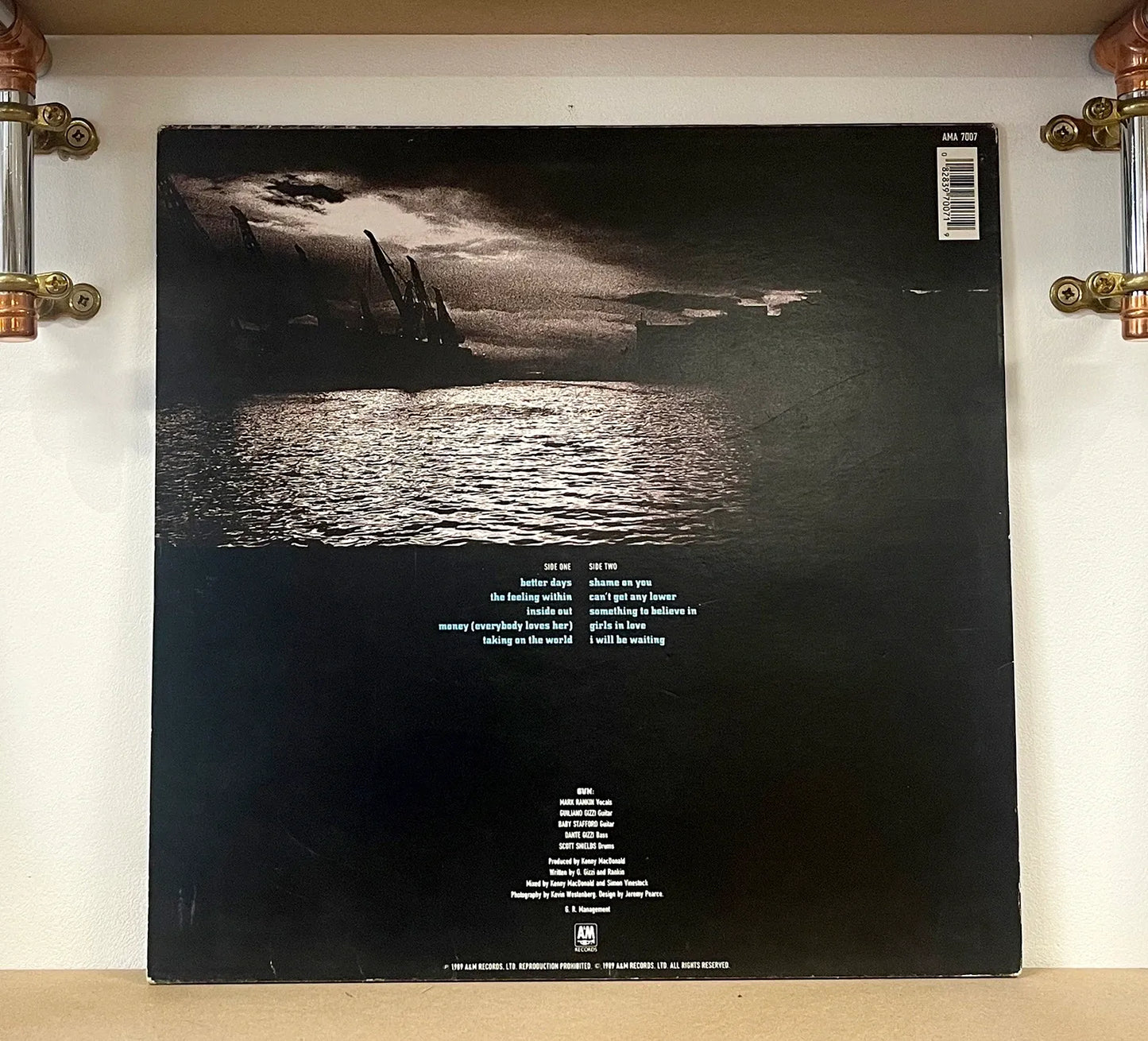Gun – Taking On The World