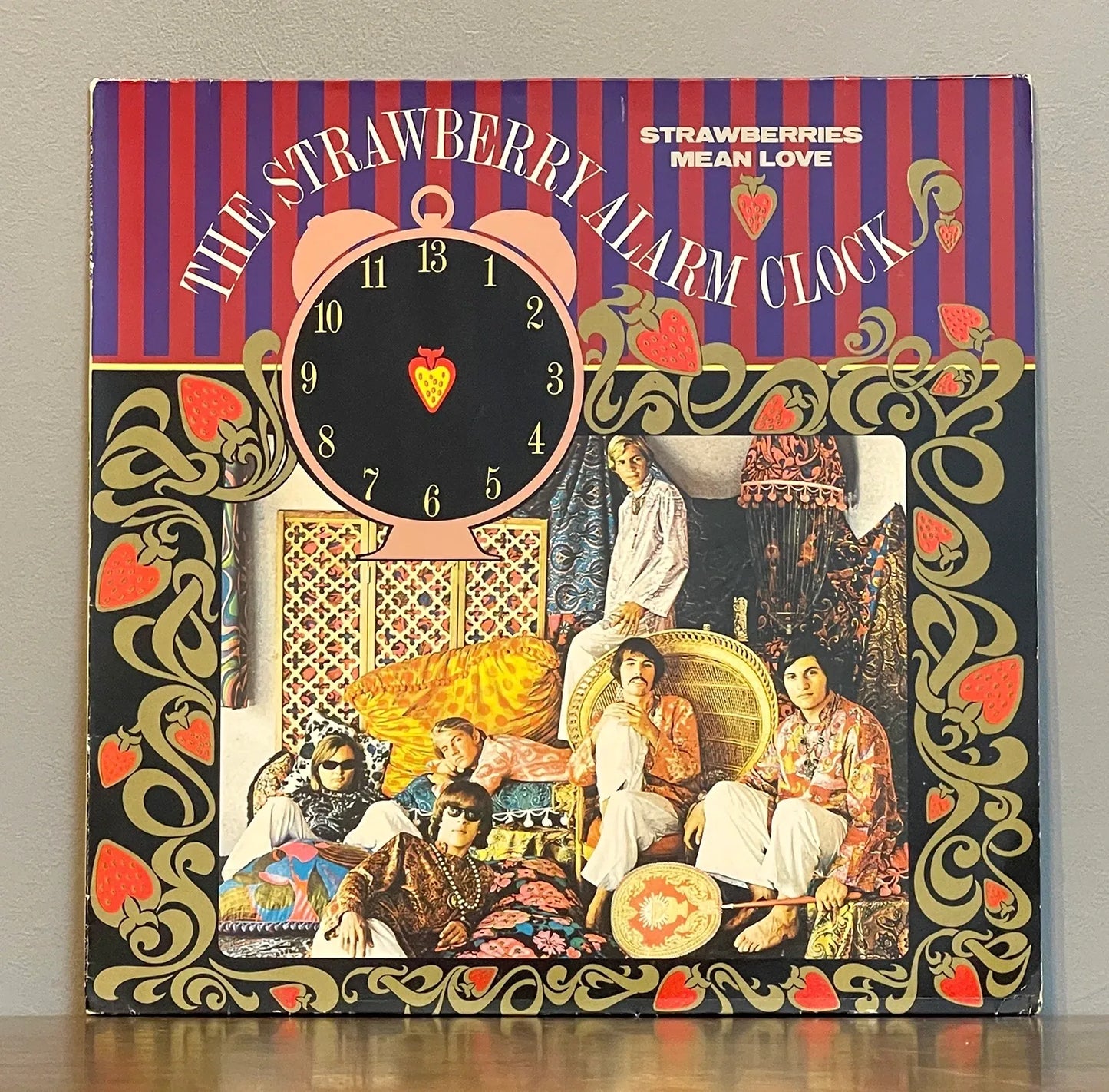 The Strawberry Alarm Clock – Strawberries Mean Love