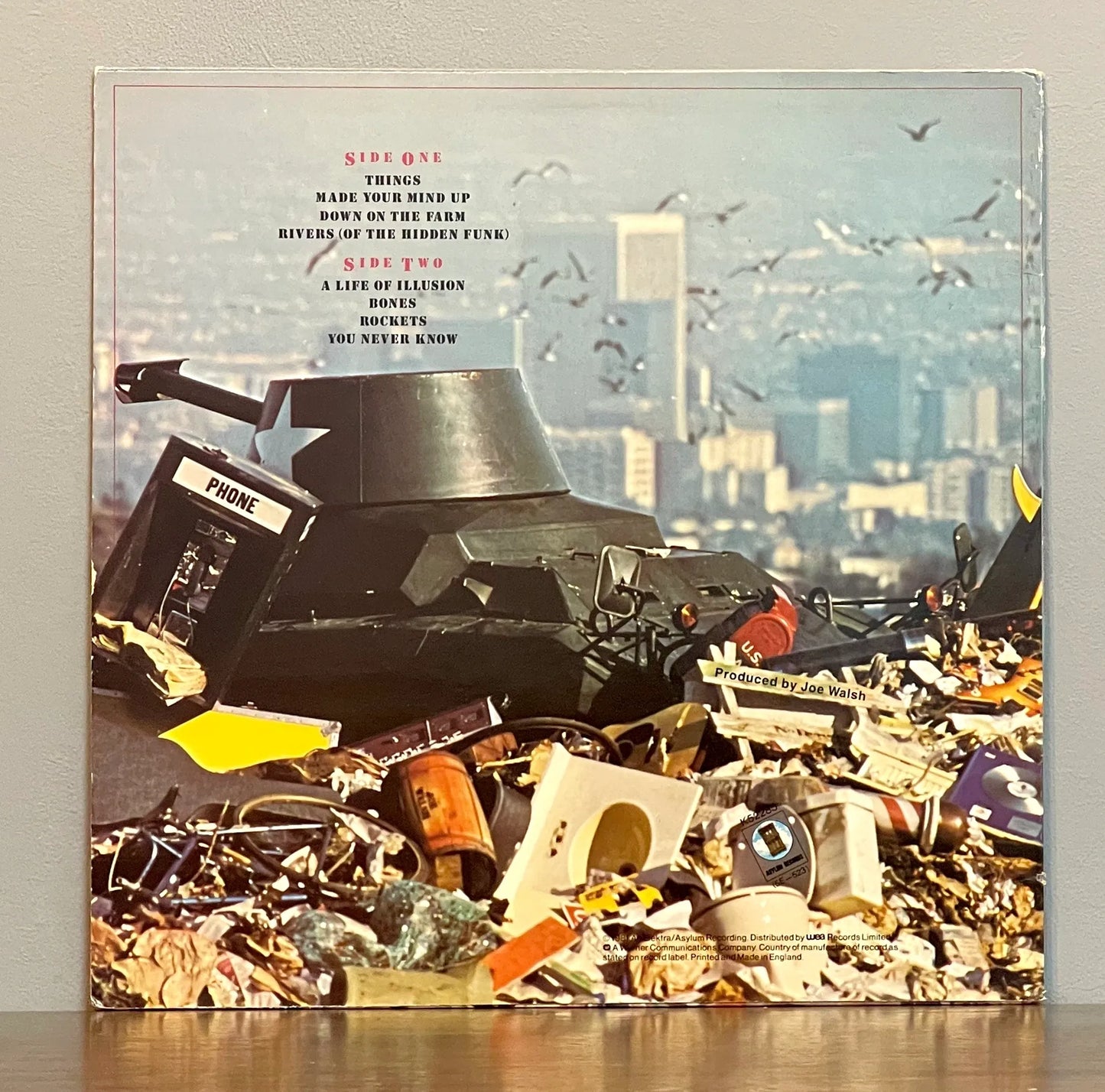 Joe Walsh – There Goes The Neighbourhood