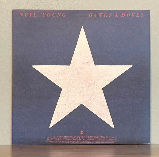Neil Young – Hawks & Doves