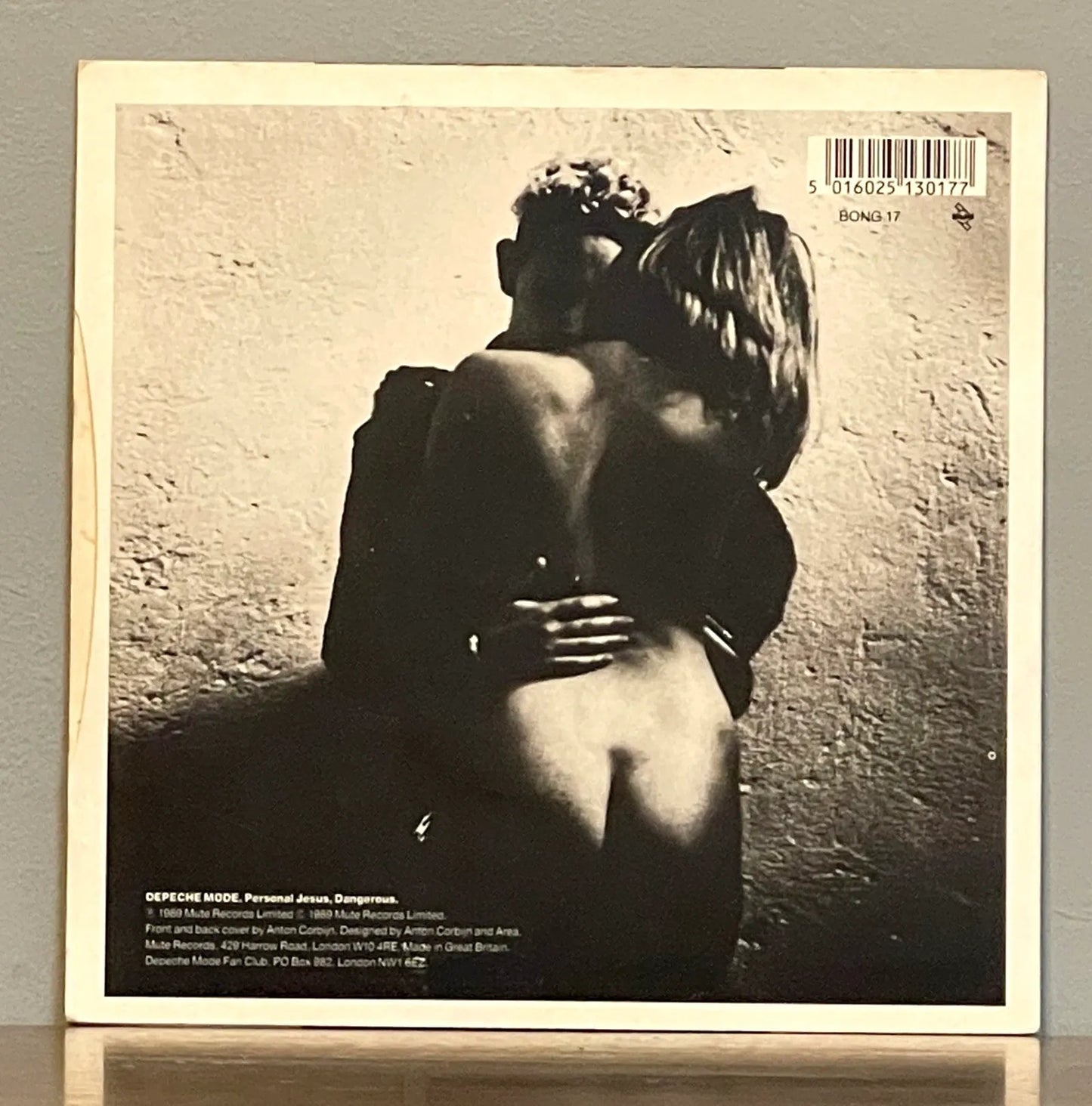 Depeche Mode – Personal Jesus