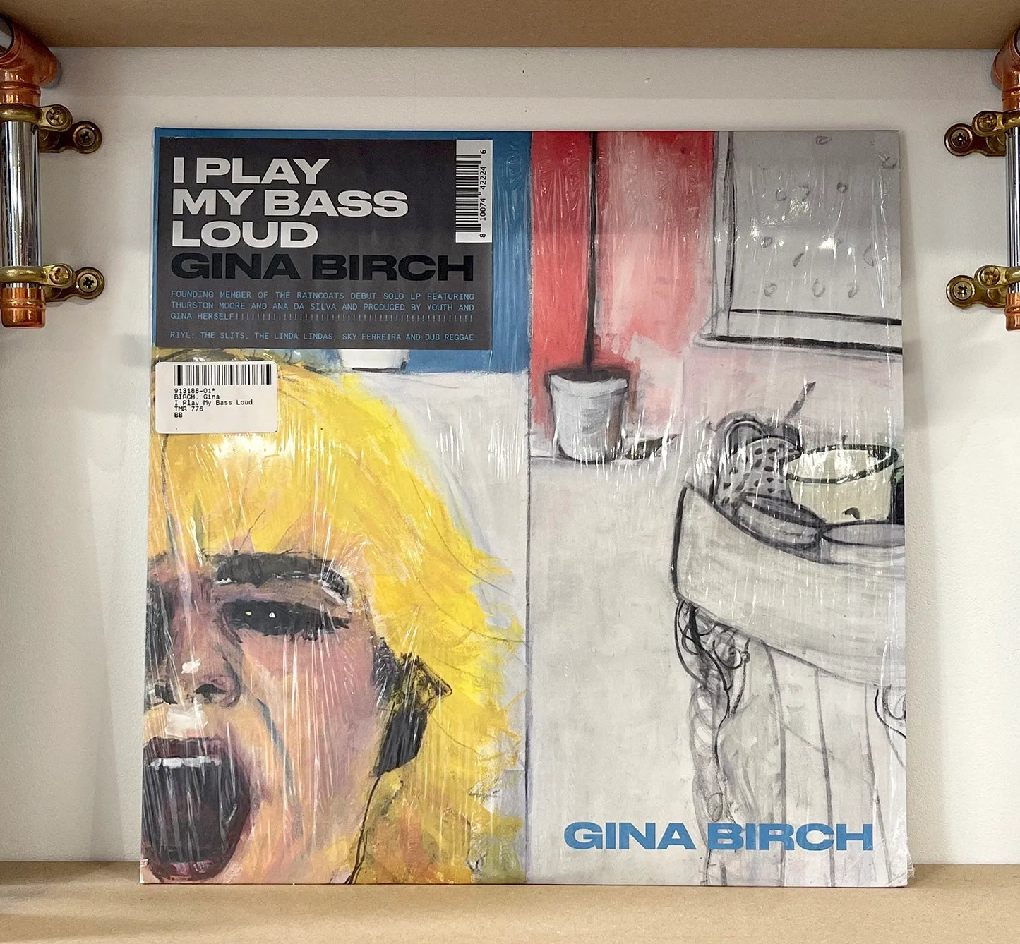 Gina Birch – I Play My Bass Loud