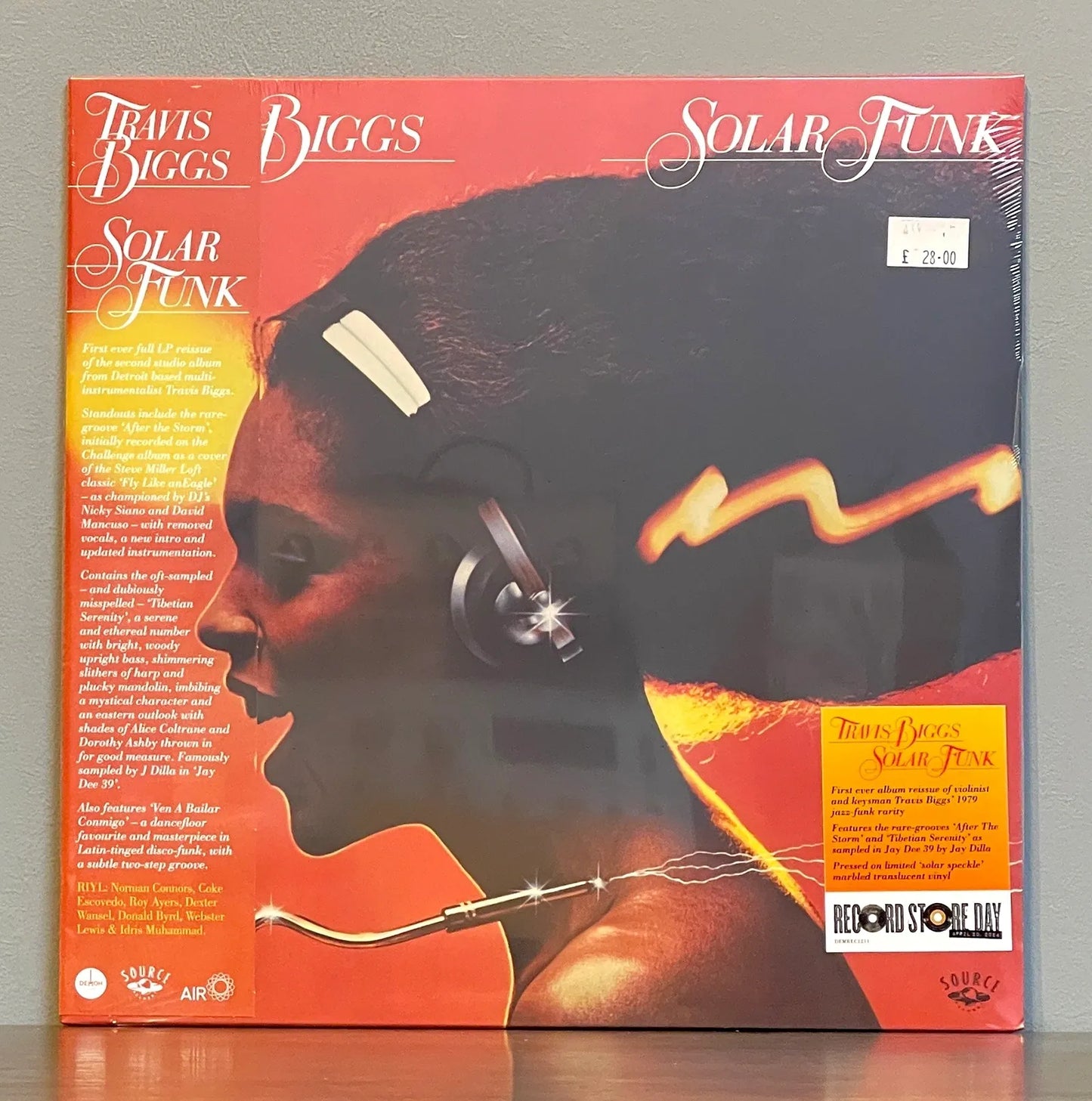 Travis Biggs – Solar Funk